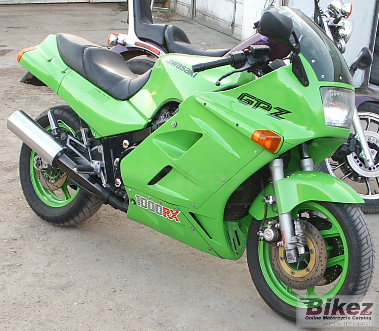 Kawasaki GPZ 1000 RX (reduced effect)