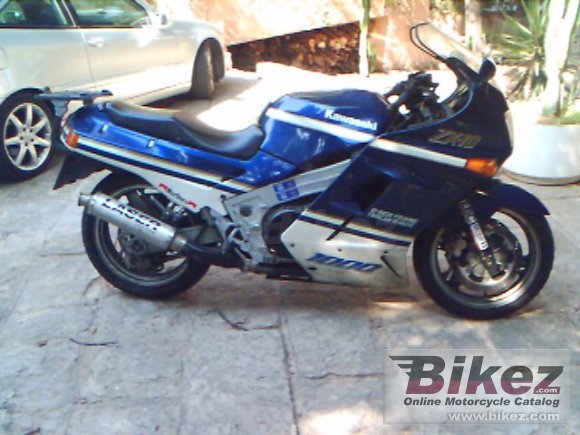 1990 Kawasaki ZX-10 photo