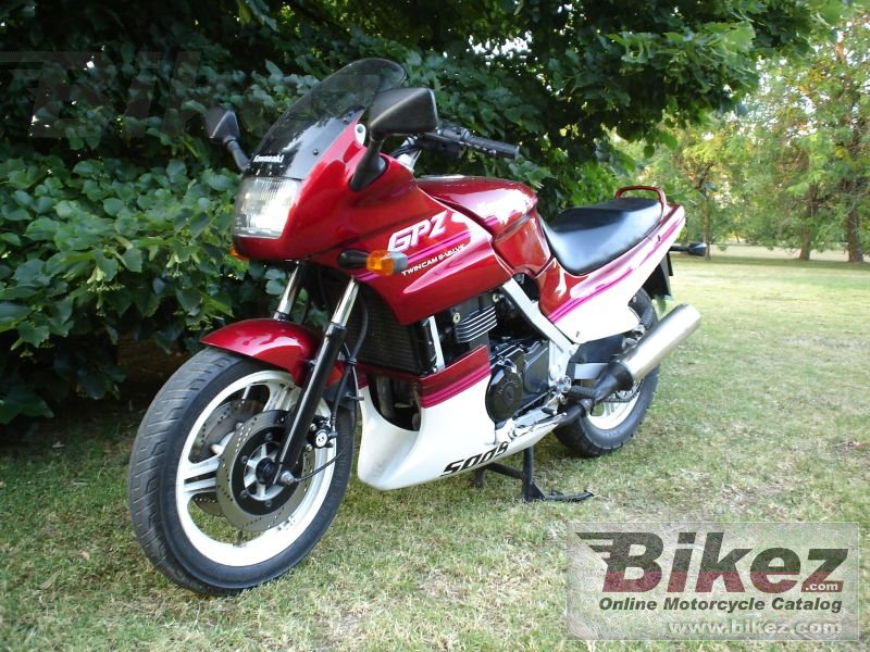 Kawasaki GPZ 500 S (reduced effect)