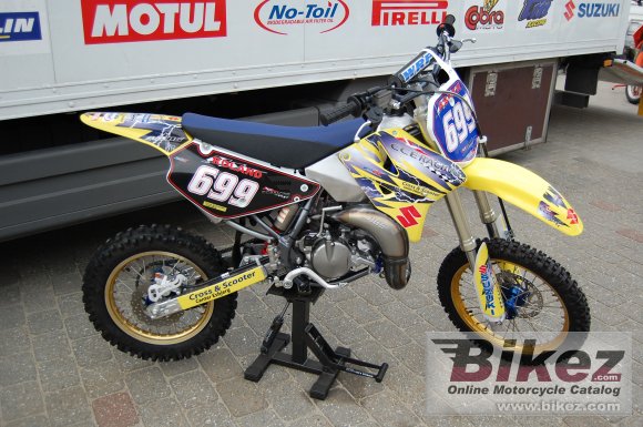 2009 Suzuki RM85 photo