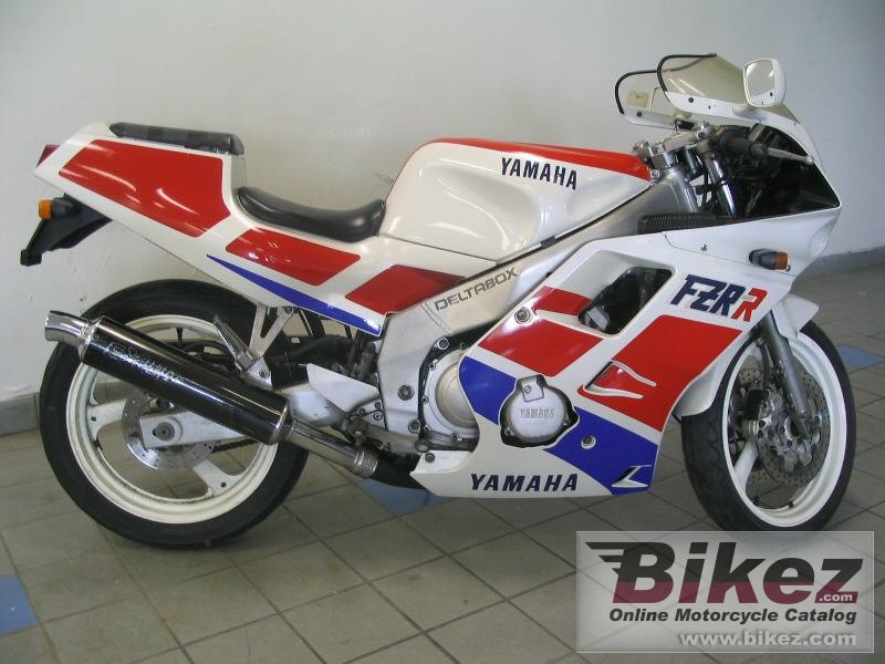 Yamaha FZR 600 (reduced effect #2)