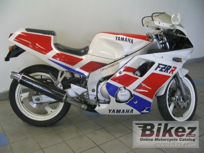 1991 Yamaha FZR 600 (reduced effect #2)