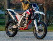 2019 AJP PR5 Supermoto 250 2019 AJP PR5 Supermoto 250